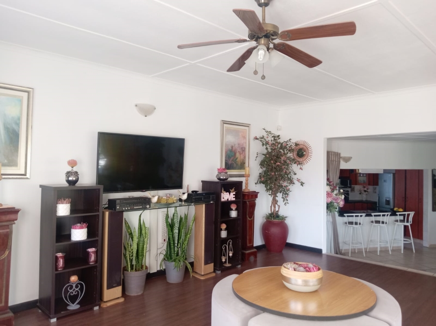 4 Bedroom Property for Sale in St Winifreds KwaZulu-Natal