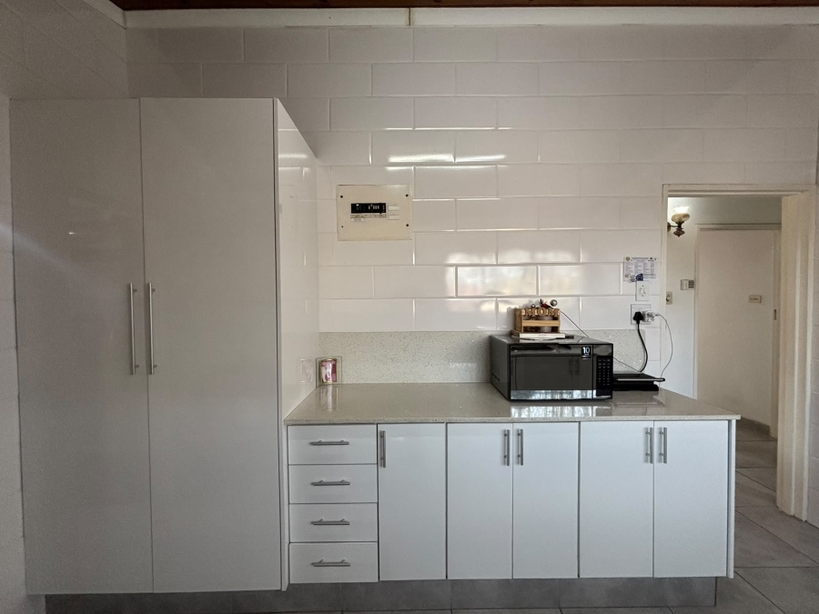 5 Bedroom Property for Sale in Shallcross KwaZulu-Natal
