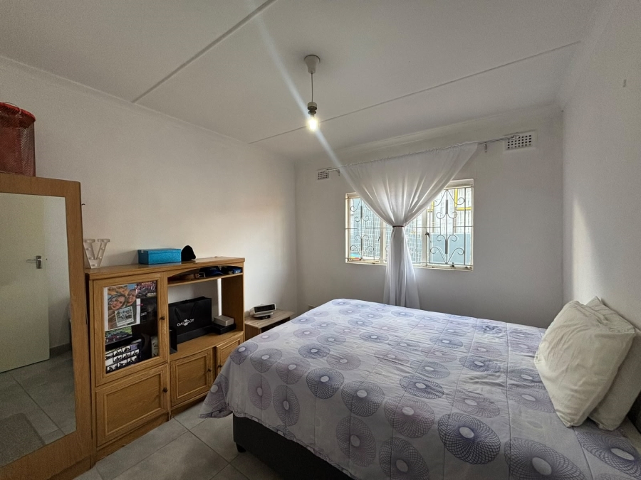 5 Bedroom Property for Sale in Shallcross KwaZulu-Natal