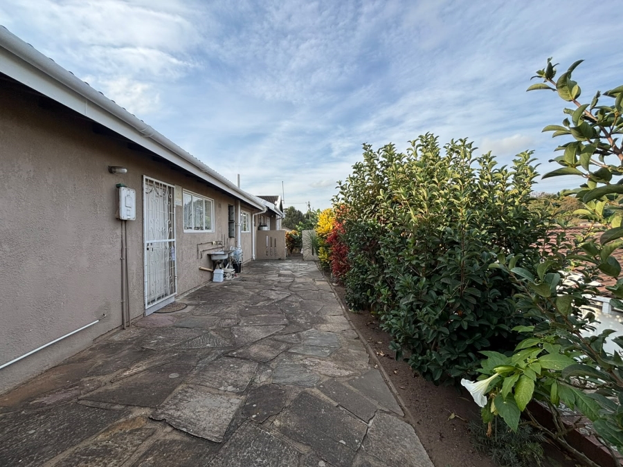 5 Bedroom Property for Sale in Shallcross KwaZulu-Natal