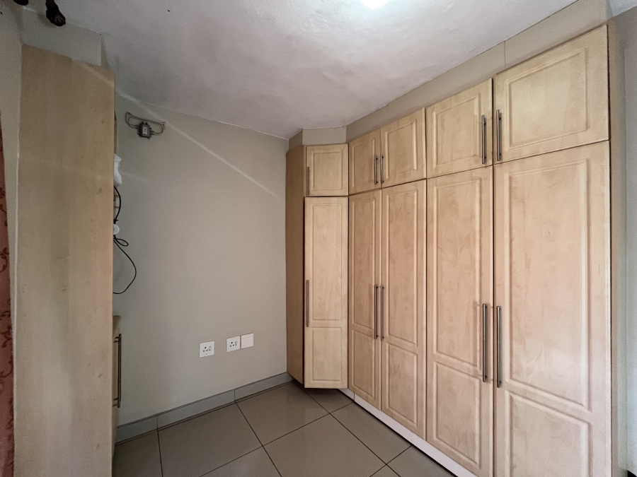 5 Bedroom Property for Sale in Southgate KwaZulu-Natal