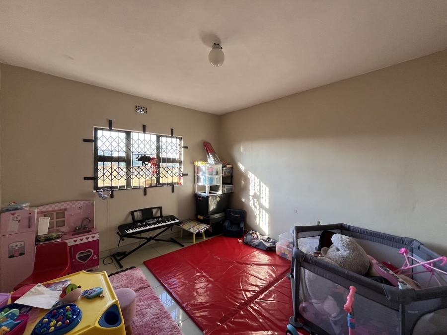 5 Bedroom Property for Sale in Southgate KwaZulu-Natal