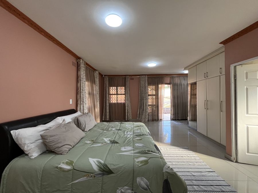 5 Bedroom Property for Sale in Southgate KwaZulu-Natal