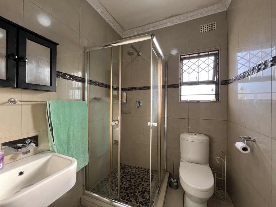 5 Bedroom Property for Sale in Southgate KwaZulu-Natal