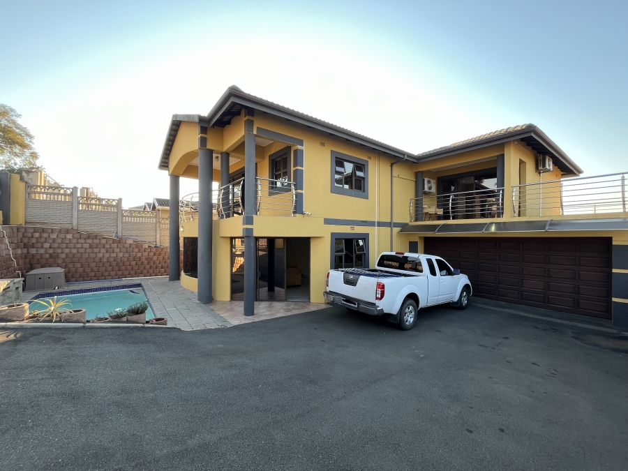 5 Bedroom Property for Sale in Southgate KwaZulu-Natal