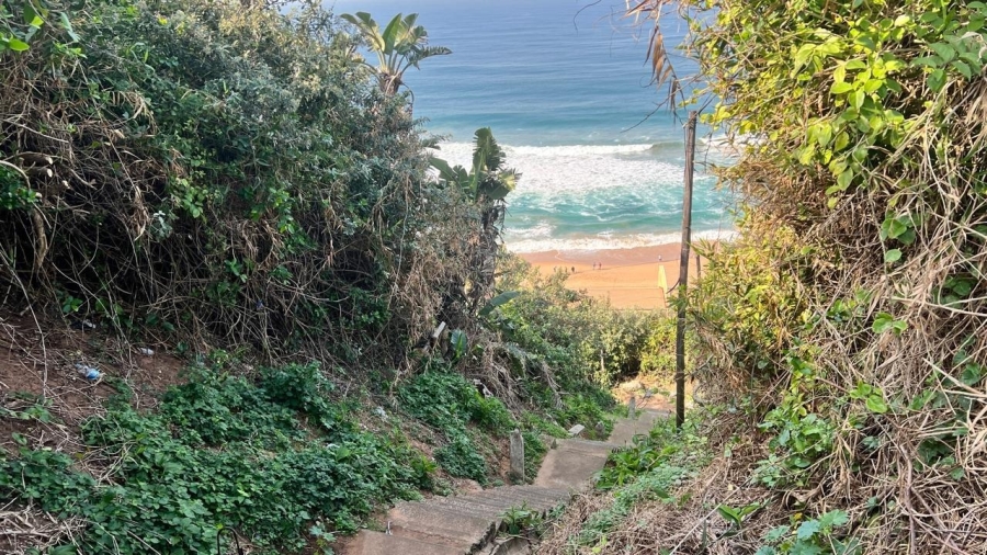 8 Bedroom Property for Sale in Brighton Beach KwaZulu-Natal
