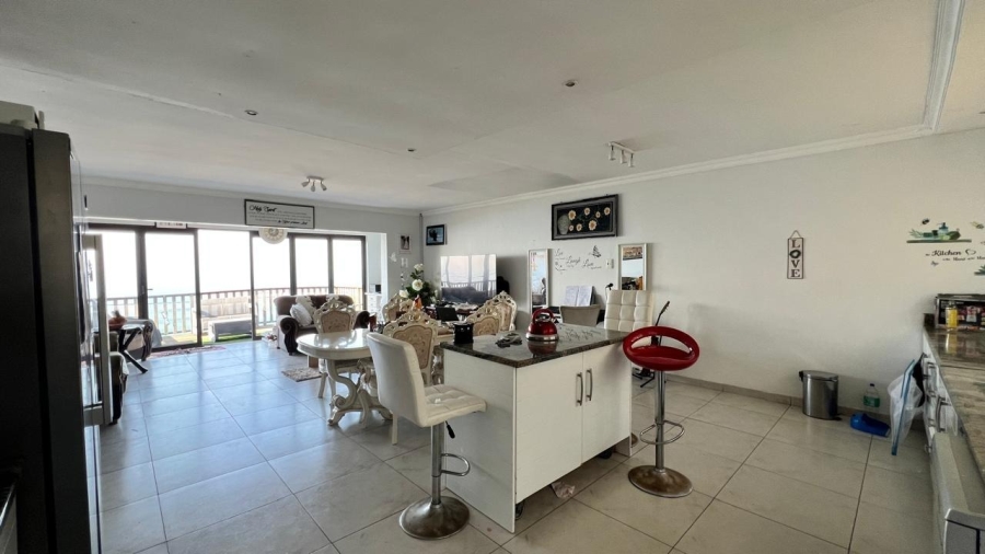 8 Bedroom Property for Sale in Brighton Beach KwaZulu-Natal