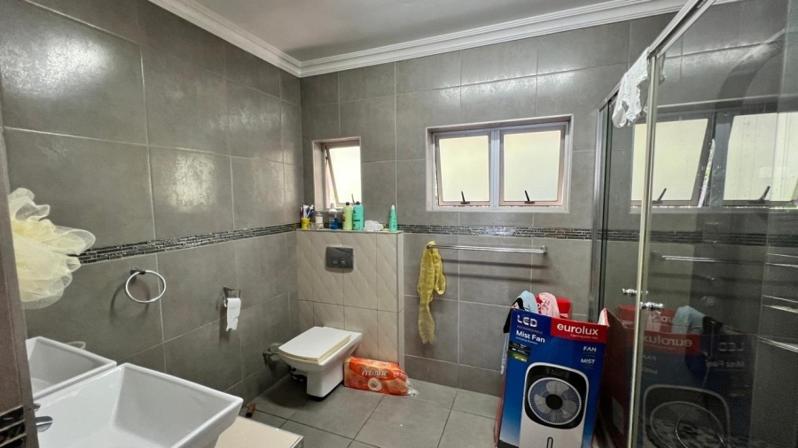 8 Bedroom Property for Sale in Brighton Beach KwaZulu-Natal