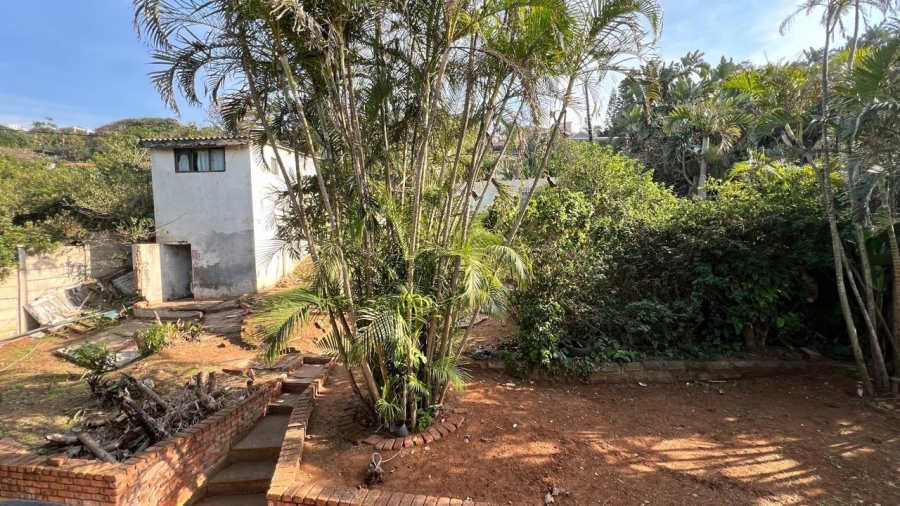 8 Bedroom Property for Sale in Brighton Beach KwaZulu-Natal