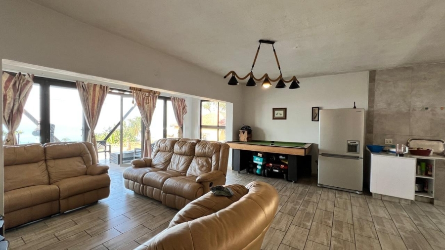 8 Bedroom Property for Sale in Brighton Beach KwaZulu-Natal