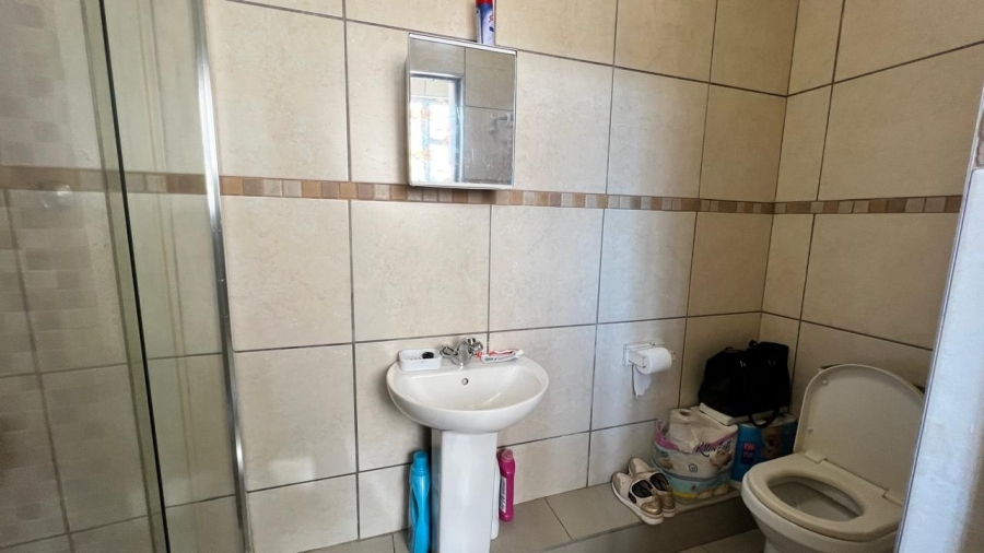 8 Bedroom Property for Sale in Brighton Beach KwaZulu-Natal