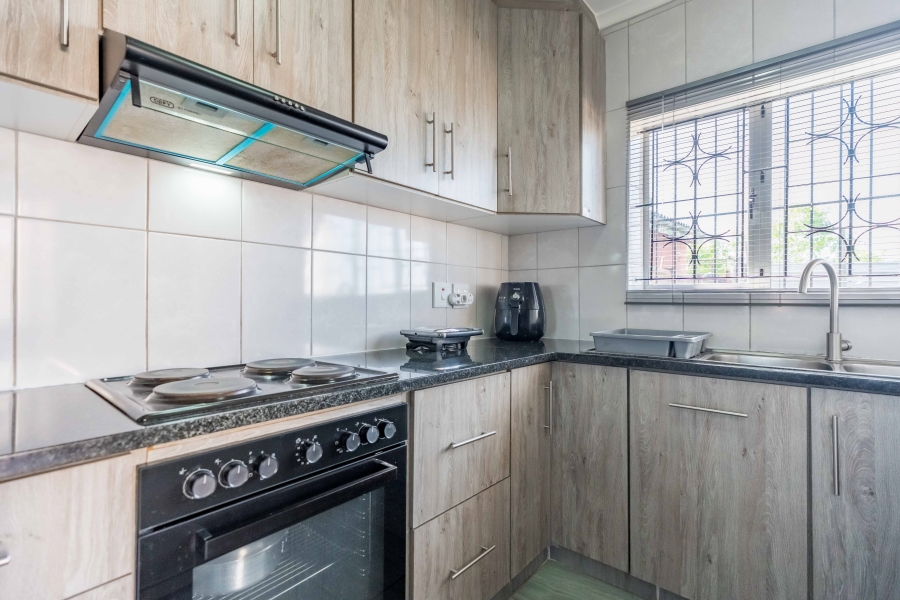 2 Bedroom Property for Sale in Westcliff KwaZulu-Natal