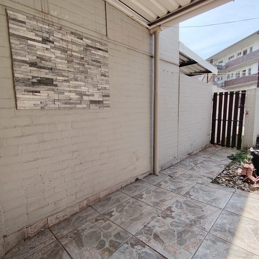 To Let 4 Bedroom Property for Rent in Pelham KwaZulu-Natal