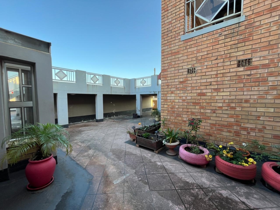 Commercial Property for Sale in Gandhinagar KwaZulu-Natal