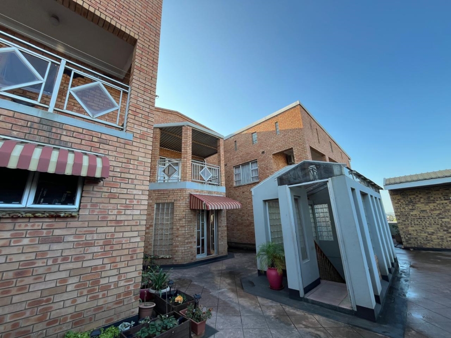 Commercial Property for Sale in Gandhinagar KwaZulu-Natal
