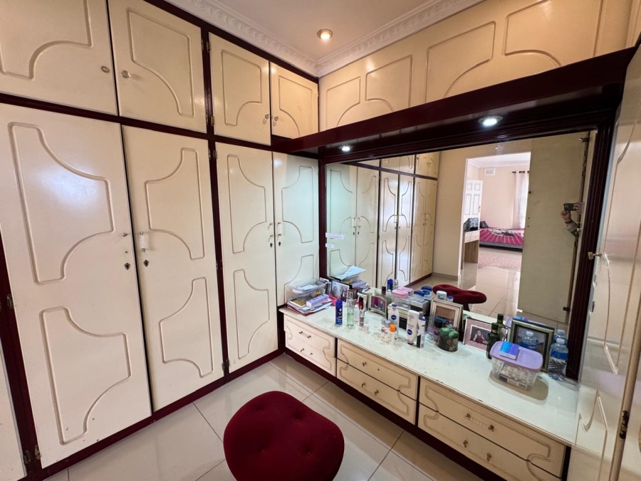 Commercial Property for Sale in Gandhinagar KwaZulu-Natal