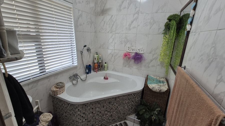 2 Bedroom Property for Sale in Shelly Beach KwaZulu-Natal