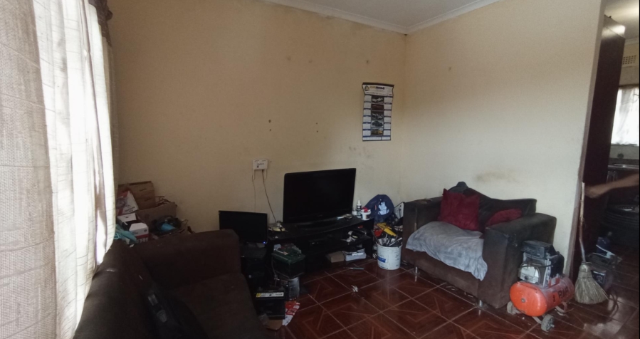 2 Bedroom Property for Sale in Lovu KwaZulu-Natal