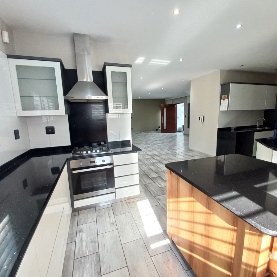 4 Bedroom Property for Sale in Izinga KwaZulu-Natal