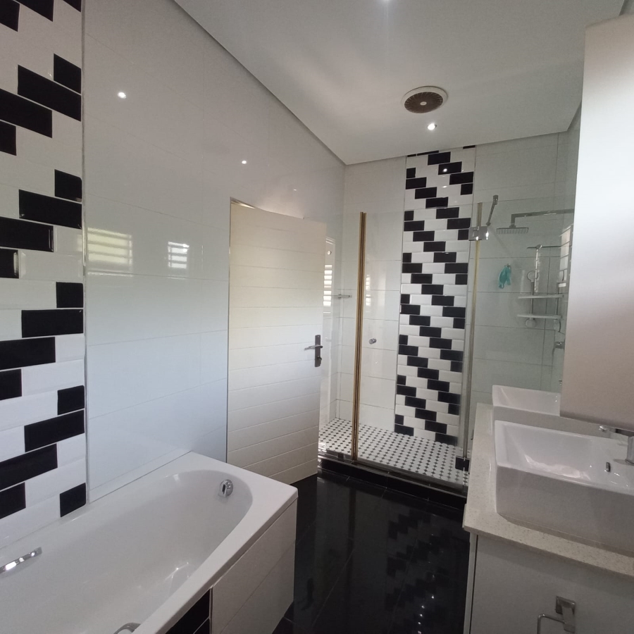 4 Bedroom Property for Sale in Izinga KwaZulu-Natal