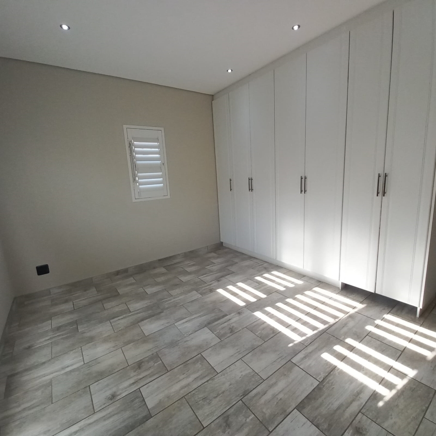 4 Bedroom Property for Sale in Izinga KwaZulu-Natal
