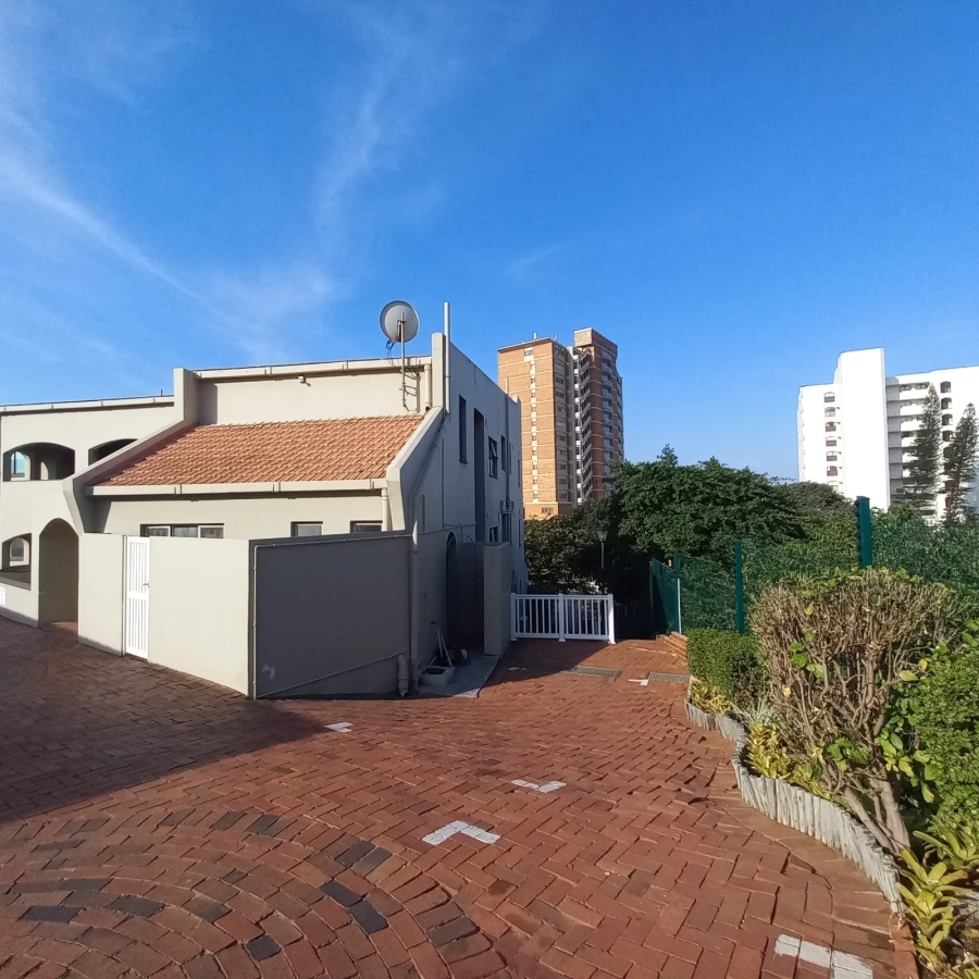 2 Bedroom Property for Sale in Umhlanga KwaZulu-Natal