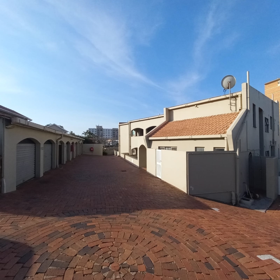 2 Bedroom Property for Sale in Umhlanga KwaZulu-Natal