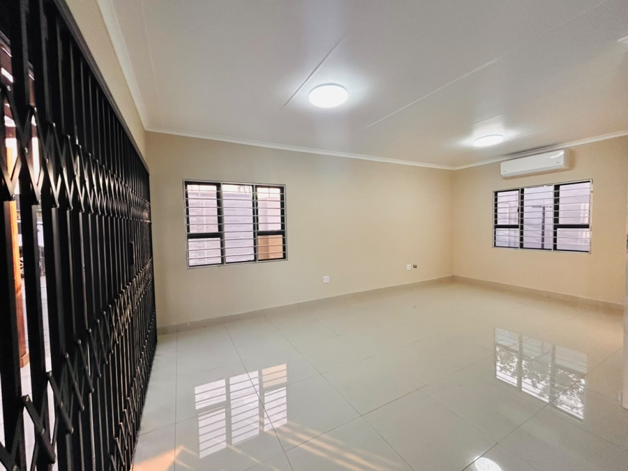 6 Bedroom Property for Sale in Brackenham KwaZulu-Natal