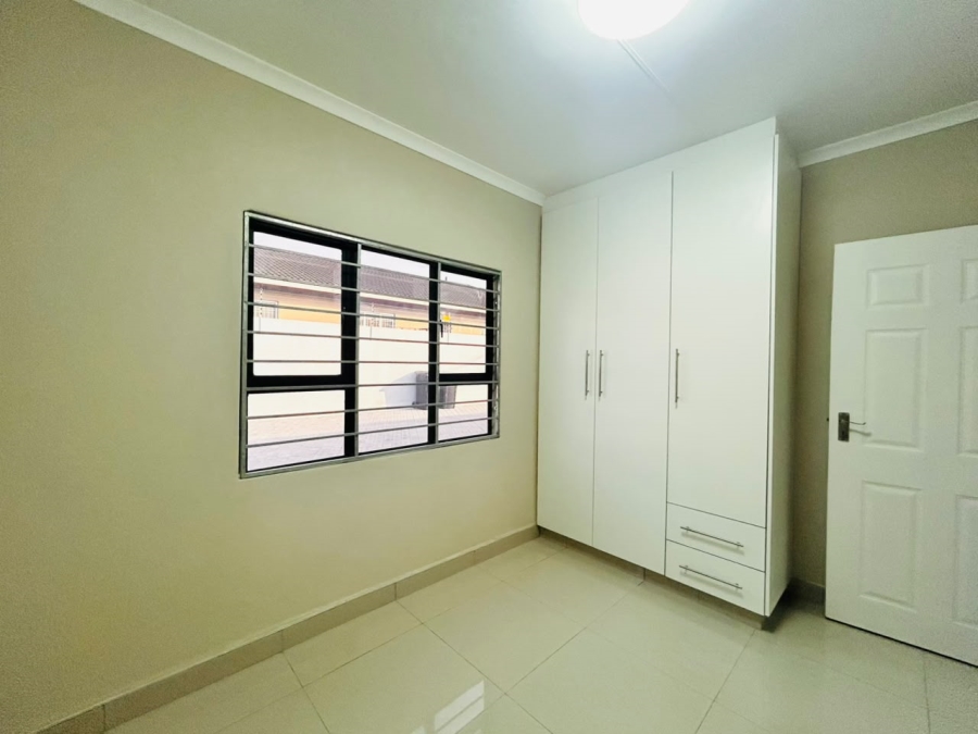 6 Bedroom Property for Sale in Brackenham KwaZulu-Natal
