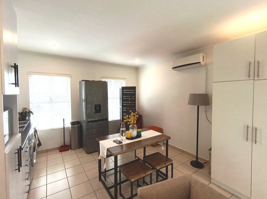 To Let 1 Bedroom Property for Rent in Caledon Estate KwaZulu-Natal
