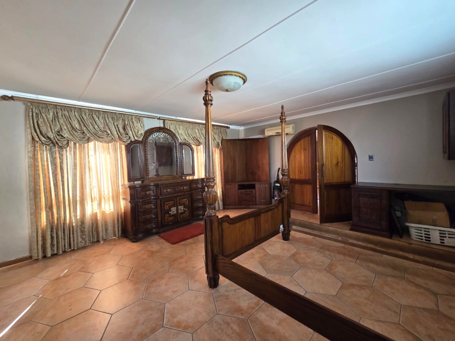 4 Bedroom Property for Sale in Reservoir Hills KwaZulu-Natal
