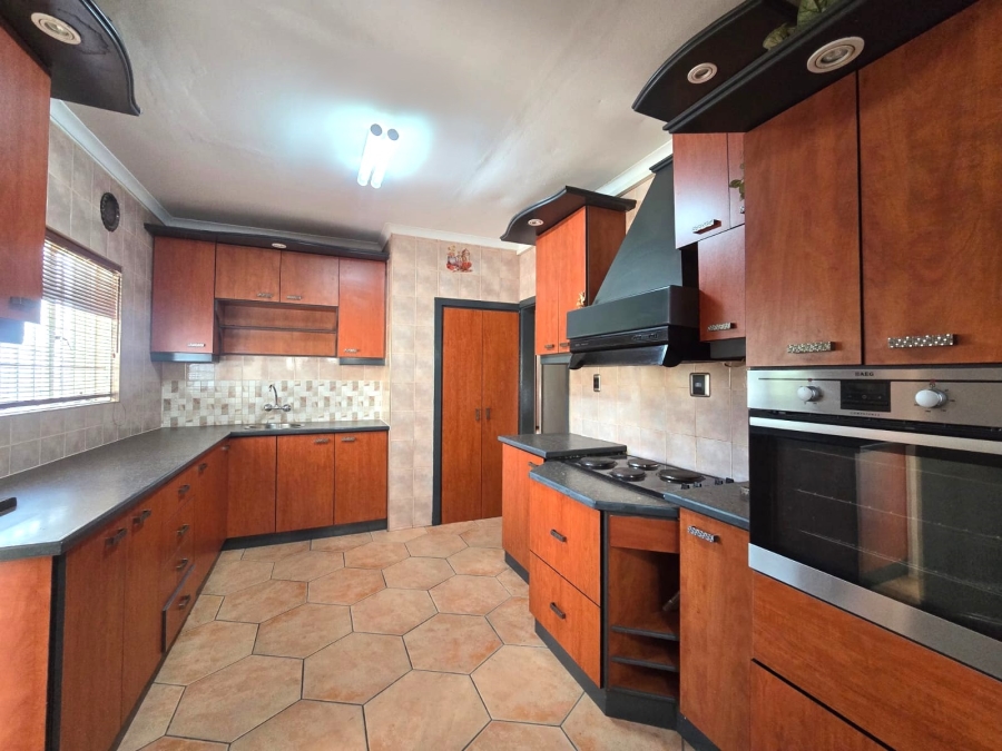 4 Bedroom Property for Sale in Reservoir Hills KwaZulu-Natal
