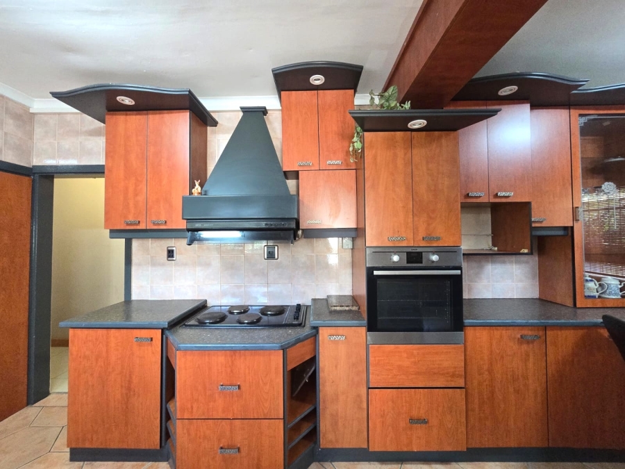 4 Bedroom Property for Sale in Reservoir Hills KwaZulu-Natal