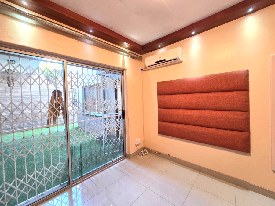 4 Bedroom Property for Sale in Reservoir Hills KwaZulu-Natal