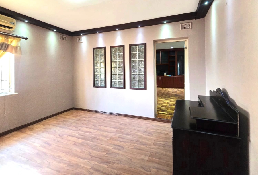 4 Bedroom Property for Sale in Reservoir Hills KwaZulu-Natal