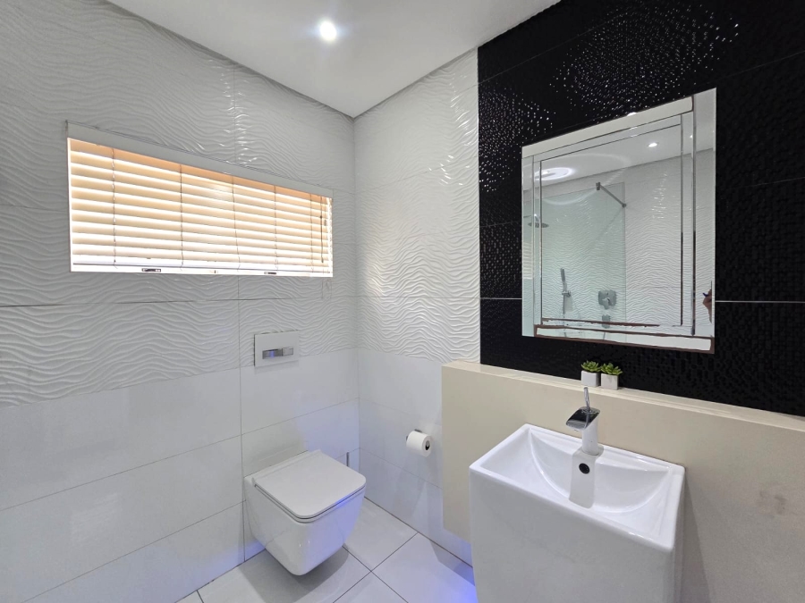 4 Bedroom Property for Sale in Reservoir Hills KwaZulu-Natal