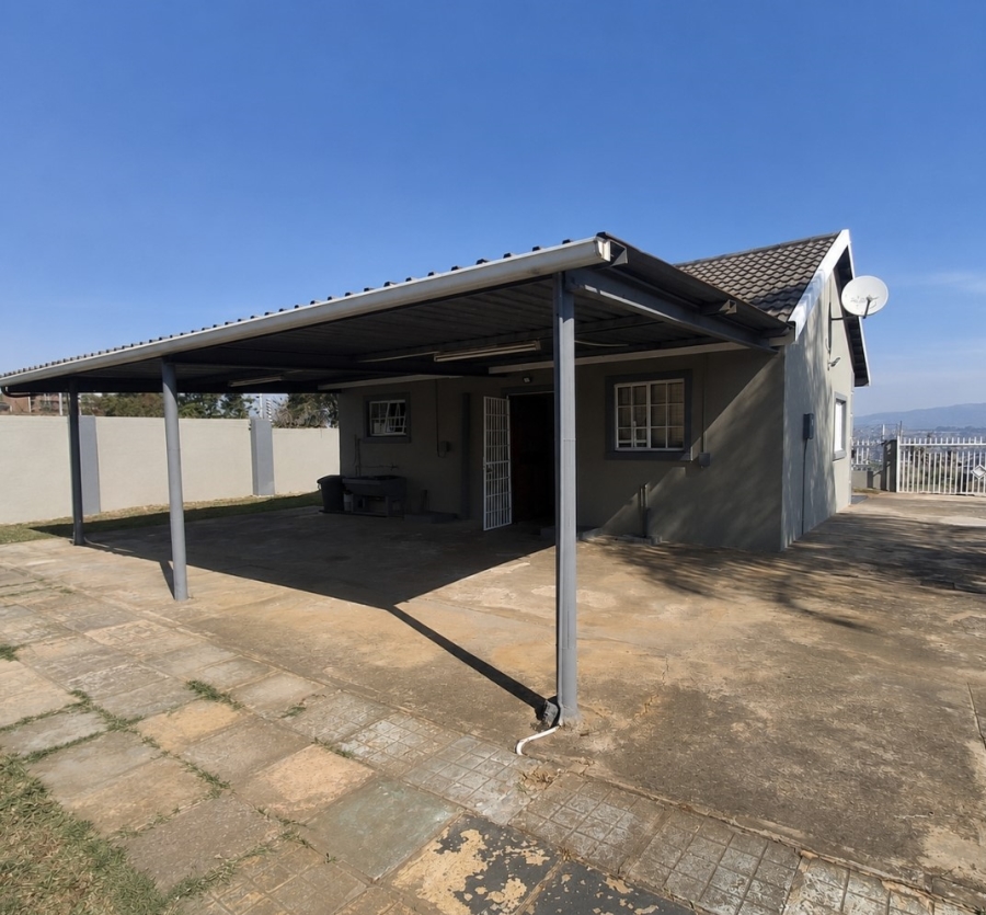 1 Bedroom Property for Sale in Dunveria KwaZulu-Natal