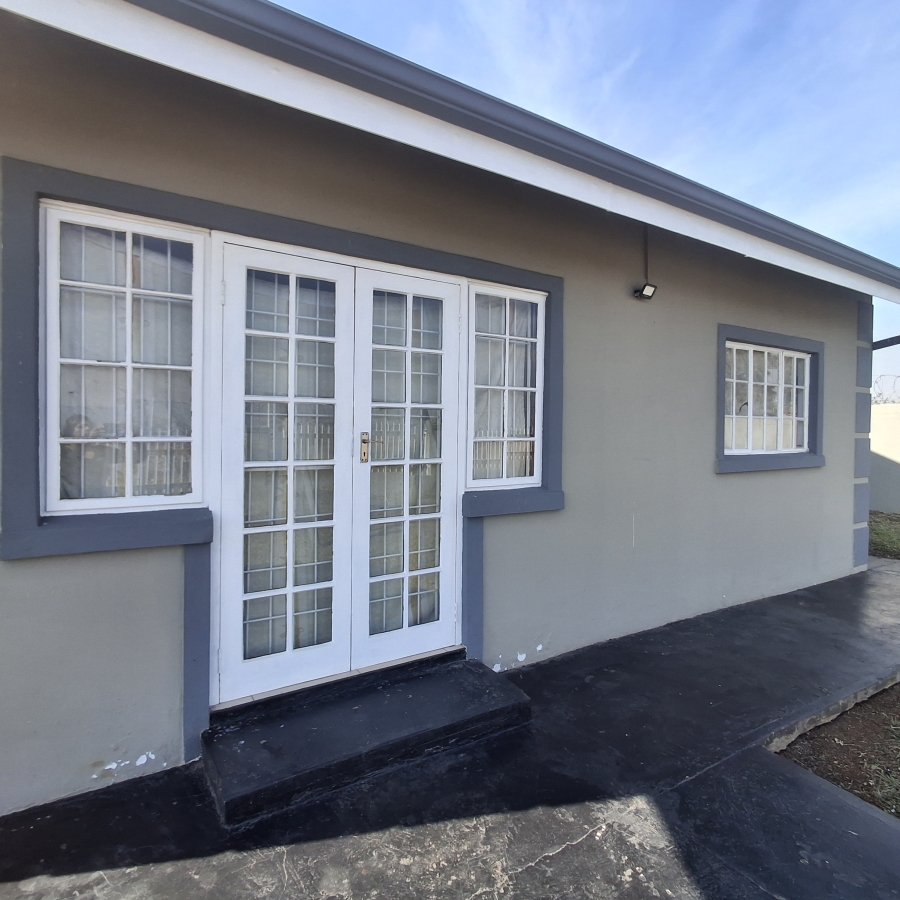 1 Bedroom Property for Sale in Dunveria KwaZulu-Natal