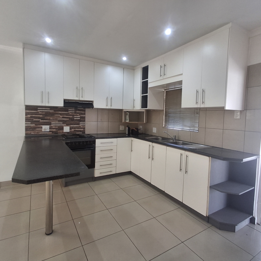 1 Bedroom Property for Sale in Dunveria KwaZulu-Natal