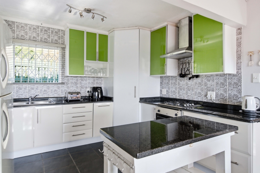 3 Bedroom Property for Sale in Amanzimtoti KwaZulu-Natal
