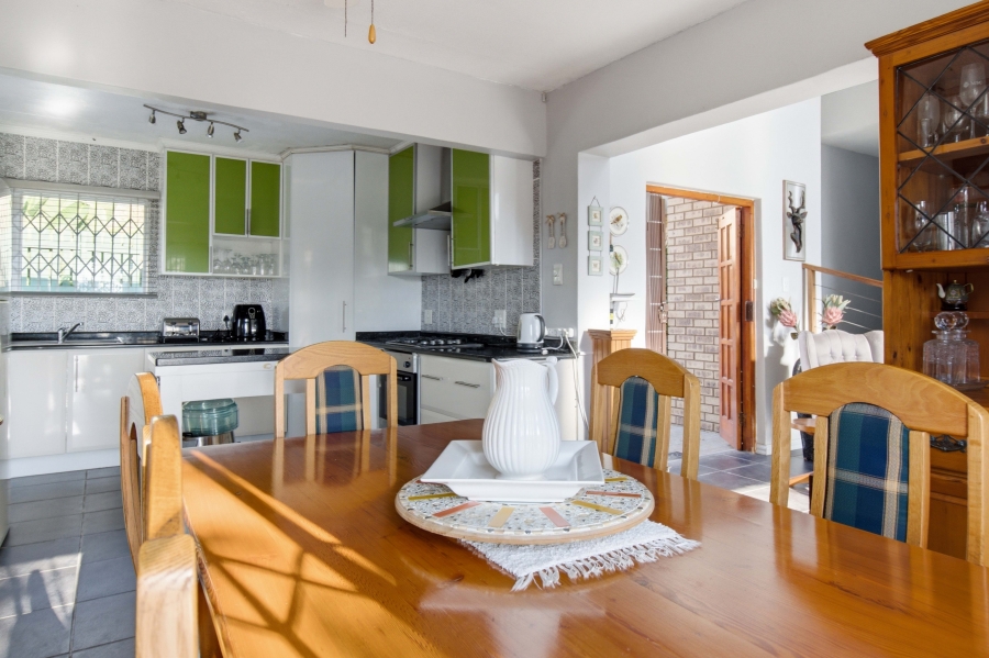 3 Bedroom Property for Sale in Amanzimtoti KwaZulu-Natal