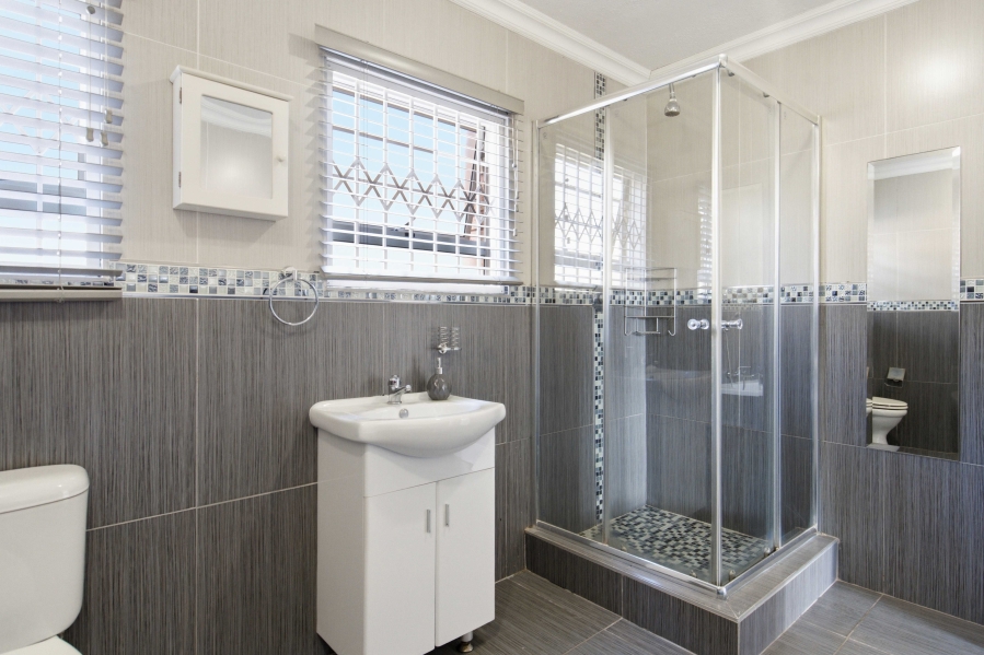 3 Bedroom Property for Sale in Amanzimtoti KwaZulu-Natal