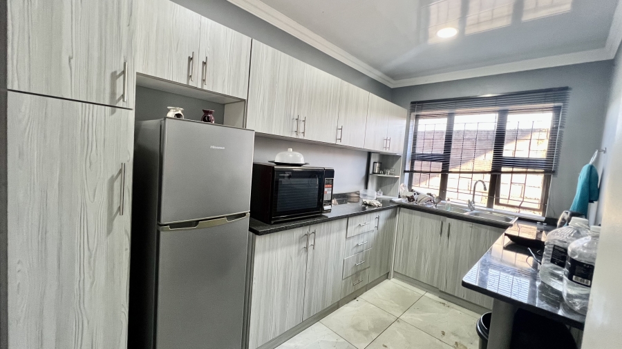 Commercial Property for Sale in Willowton Industrial KwaZulu-Natal