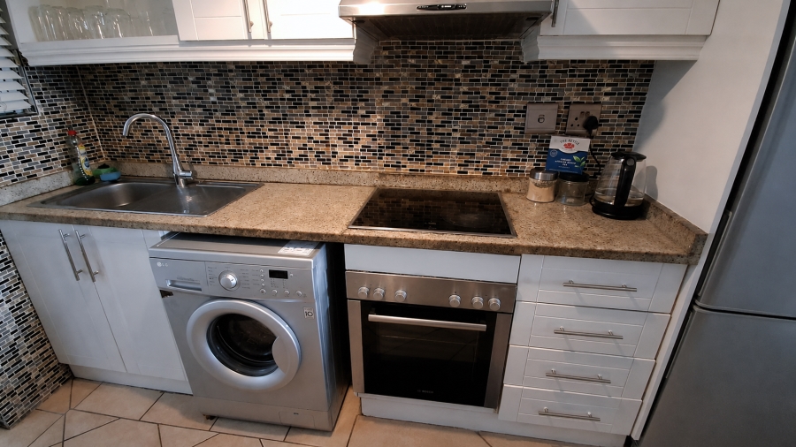 To Let 2 Bedroom Property for Rent in Westbrook KwaZulu-Natal