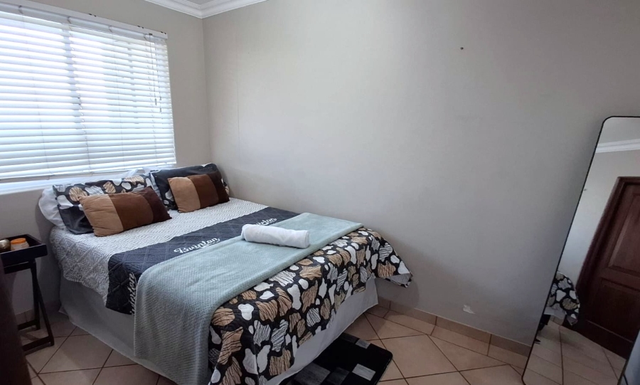 To Let 2 Bedroom Property for Rent in Westbrook KwaZulu-Natal