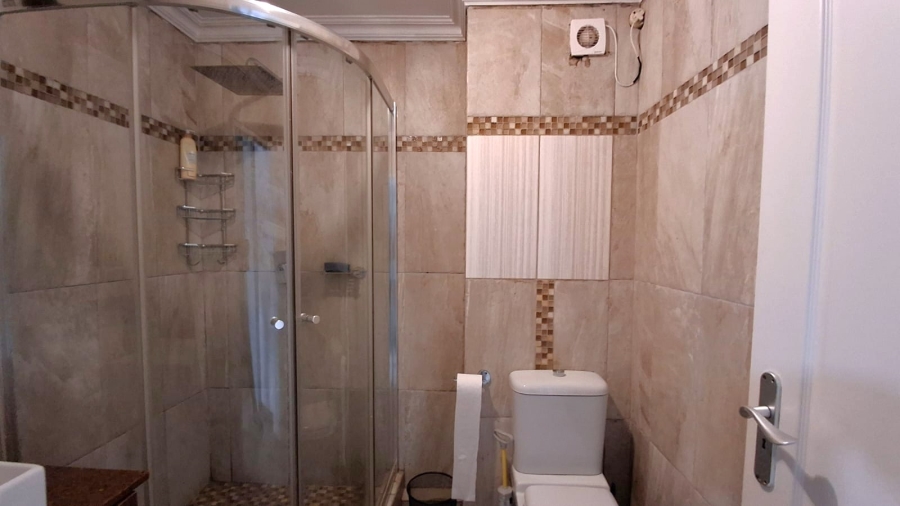 To Let 2 Bedroom Property for Rent in Westbrook KwaZulu-Natal