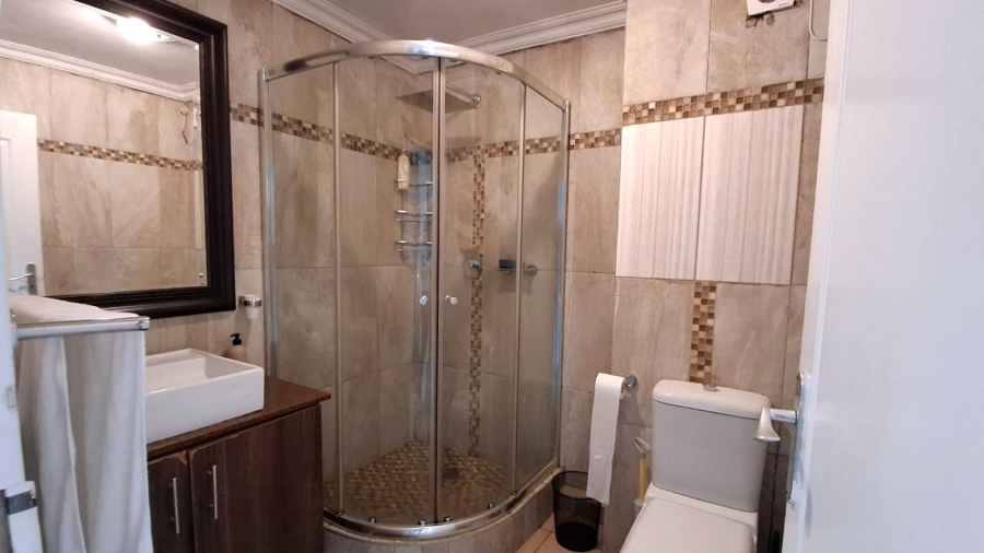 To Let 2 Bedroom Property for Rent in Westbrook KwaZulu-Natal