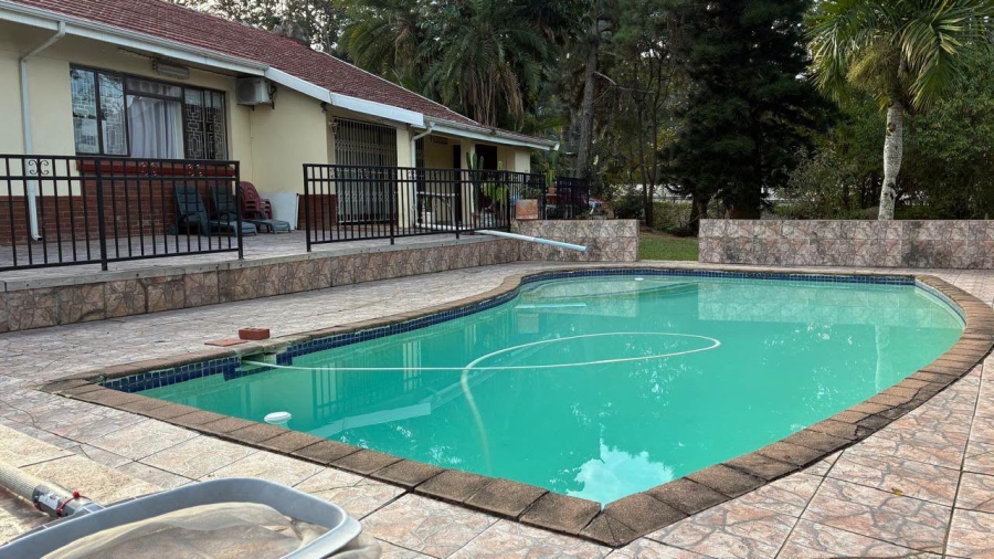 4 Bedroom Property for Sale in Dawncliffe KwaZulu-Natal