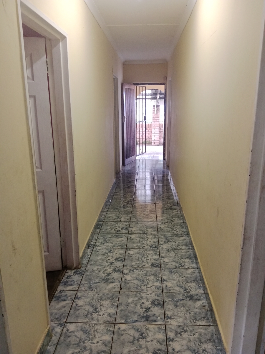 4 Bedroom Property for Sale in Raisethorpe KwaZulu-Natal