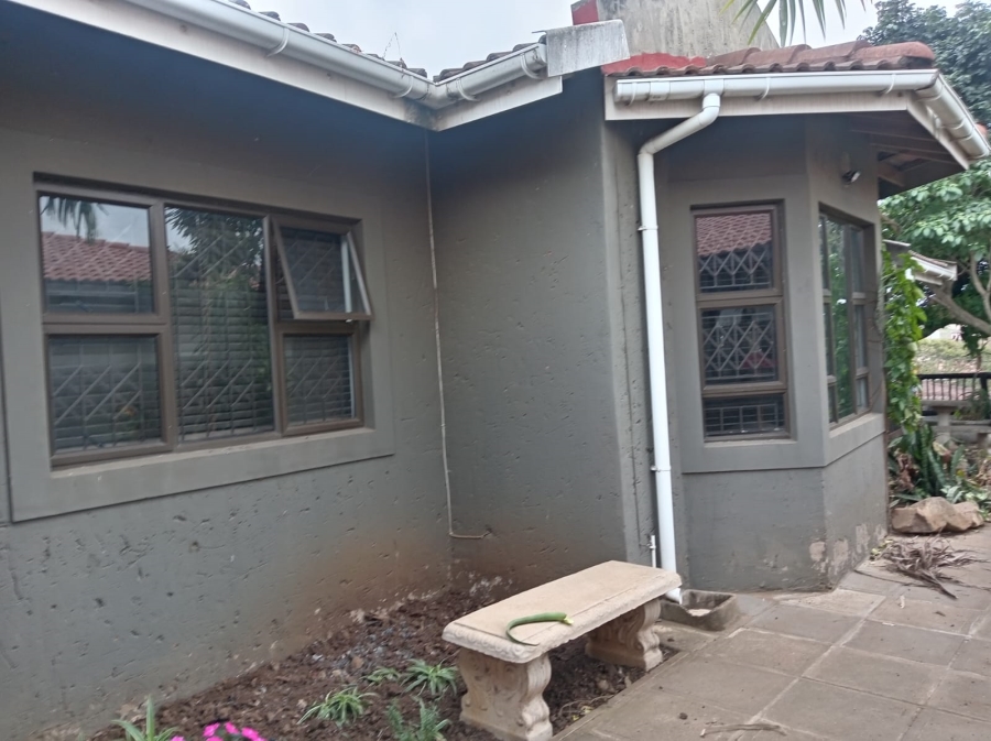 4 Bedroom Property for Sale in Lovu KwaZulu-Natal